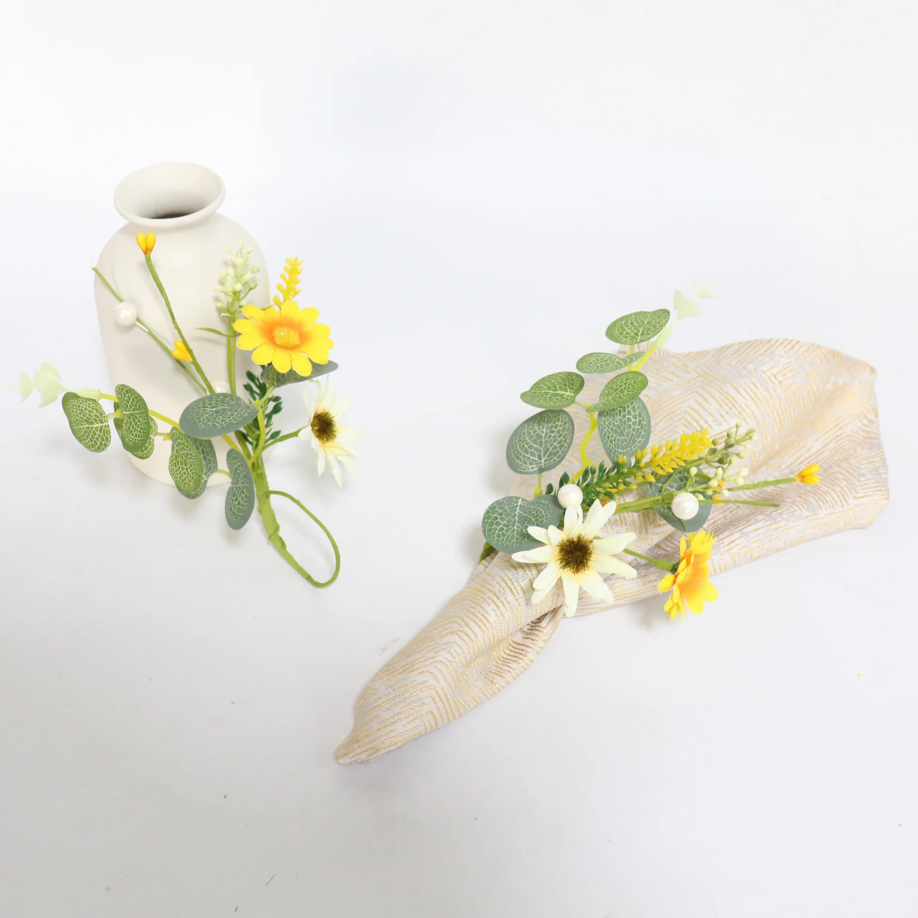 

5PCS Daisy Artificial Flower Napkin Ring Birthday Spring Summer Festival Valentine's Day Wedding Decoration Event Party Supplies