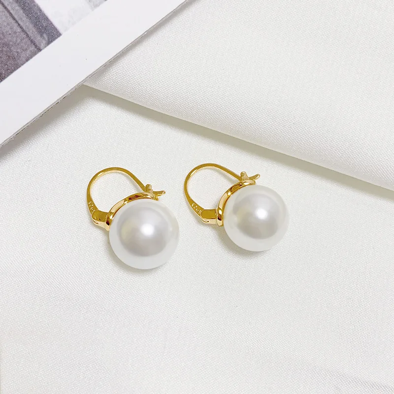 Pearl round bead earrings temperament high-end ear buckle