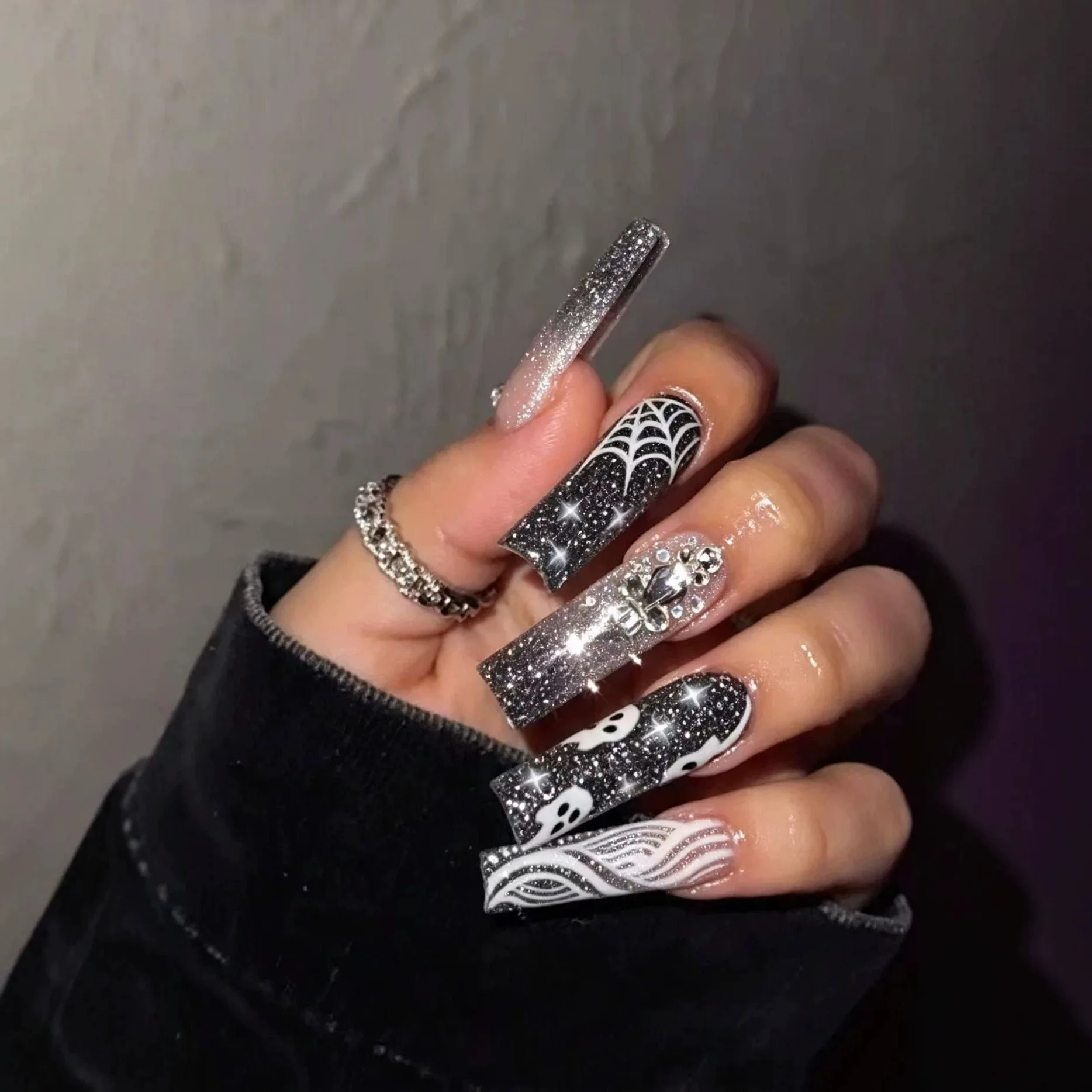 24pcs Halloween Long Coffin Rhinestone Fake Nails Stick on Detachable Ballet Ghost Glitter Nail Set Black Gradient False Nail