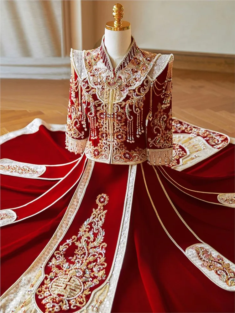 

New large-sized wedding dress Chinese-style for brides toasting and going out