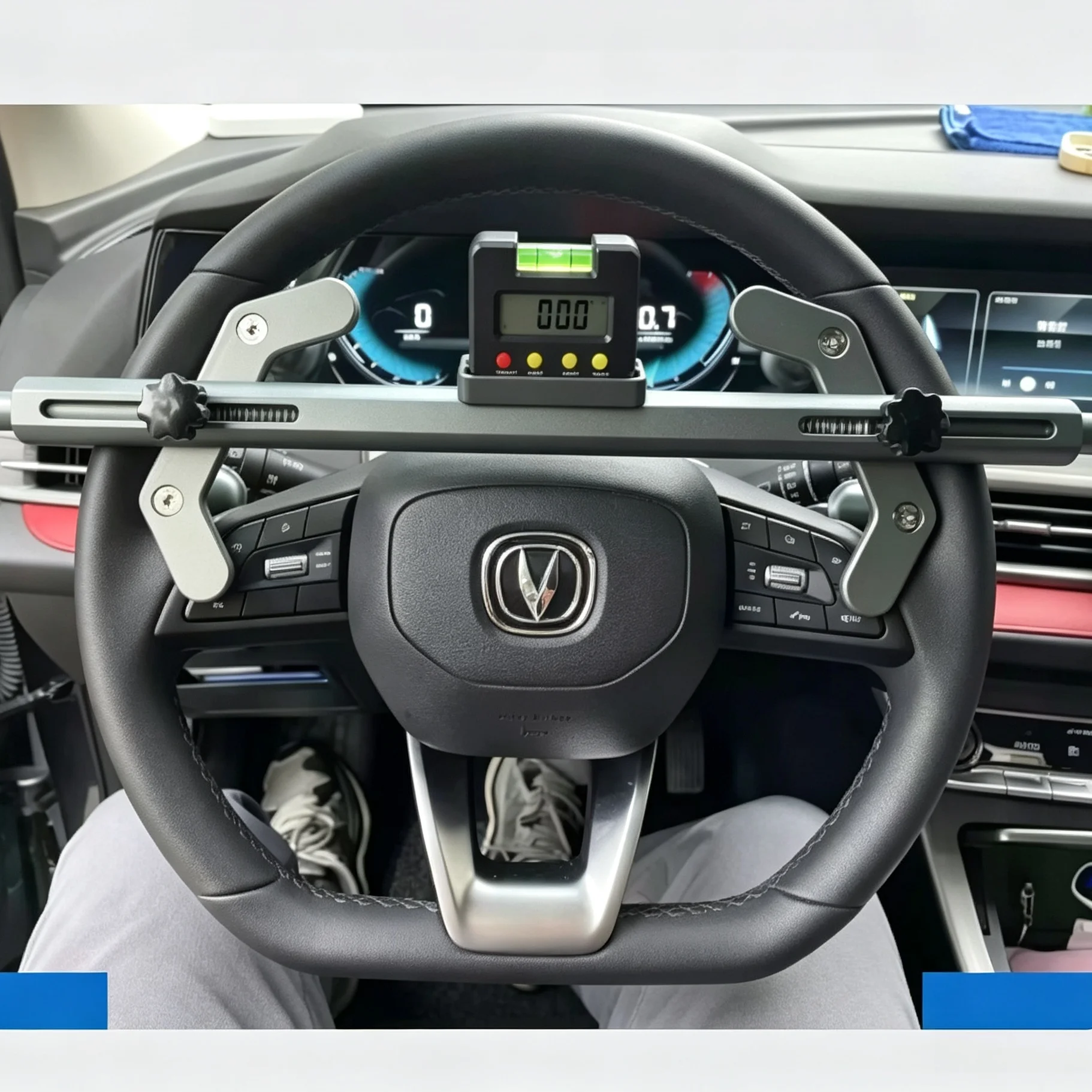Automotive Four-wheel Alignment Auxiliary Tool, Digital Electronic Level, Steering Wheel Centering Instrument