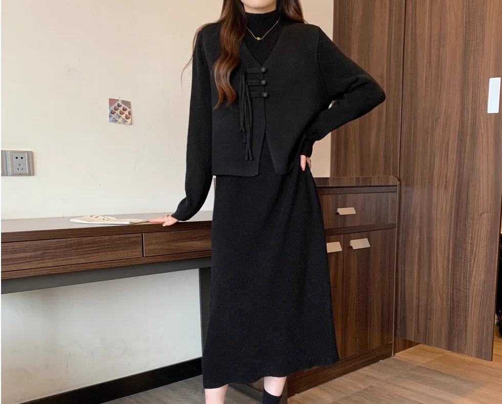 

Chinese style buckle knit vest women's dress two-piece set