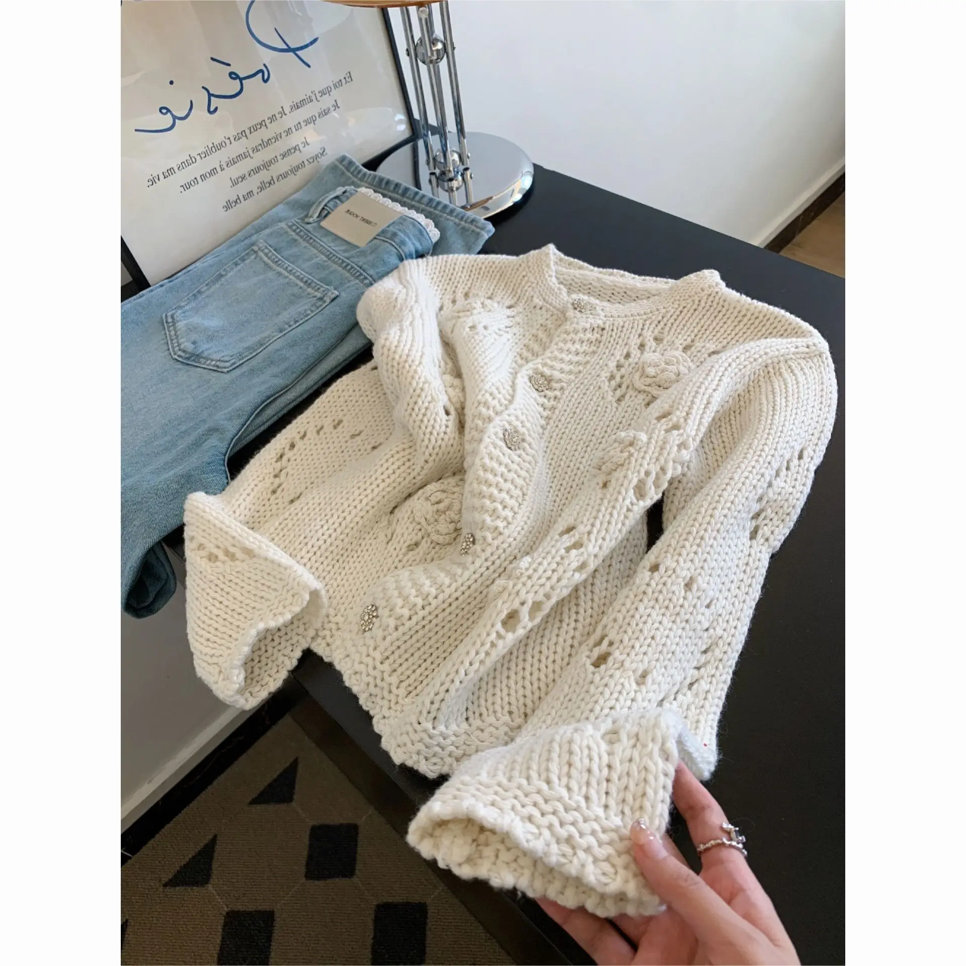 Korean Style Three-dimensional Flower Woven Hollow Long-sleeved Knitted Cardigan Women's Autumn Outer Sweater