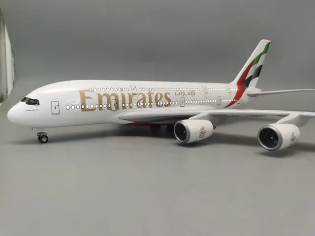2025 New Type Diecast Model A380 Emirates Airways Resin Openable