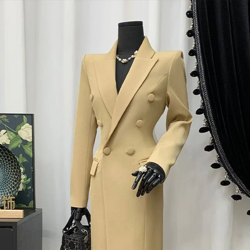 Trench da donna kaki con risvolto primavera autunno 2025 Nuovo stile con fibbia a doppia fila Trench da donna di moda di alta qualità soprabito 642