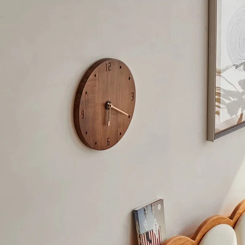 Retro Wooden Wall Clock Nordic Wall Watch Luxury Elegant Decorative Table Clocks Minimalist Silent Aesthetic Desk Watches Decor