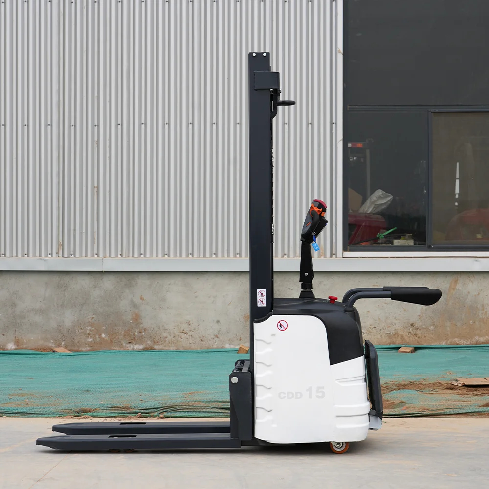 YG Hot Sale Lithium Battery Stacker 1.5 Ton 2 Ton Electric Stacker With Compact Design Narrow Aisle Use