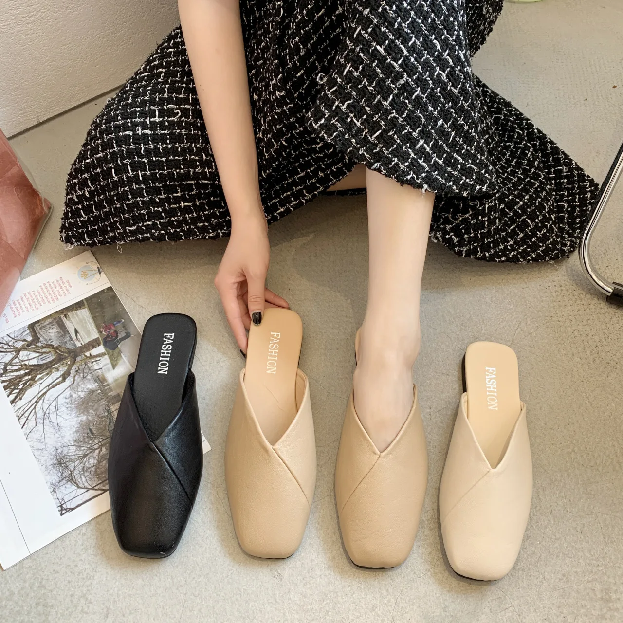 

Women Mules 2023 Summer Elegant Square Closed Toe Flat Slippers Female Shoes Casual Leather Black White Slides Plus Size 35-43