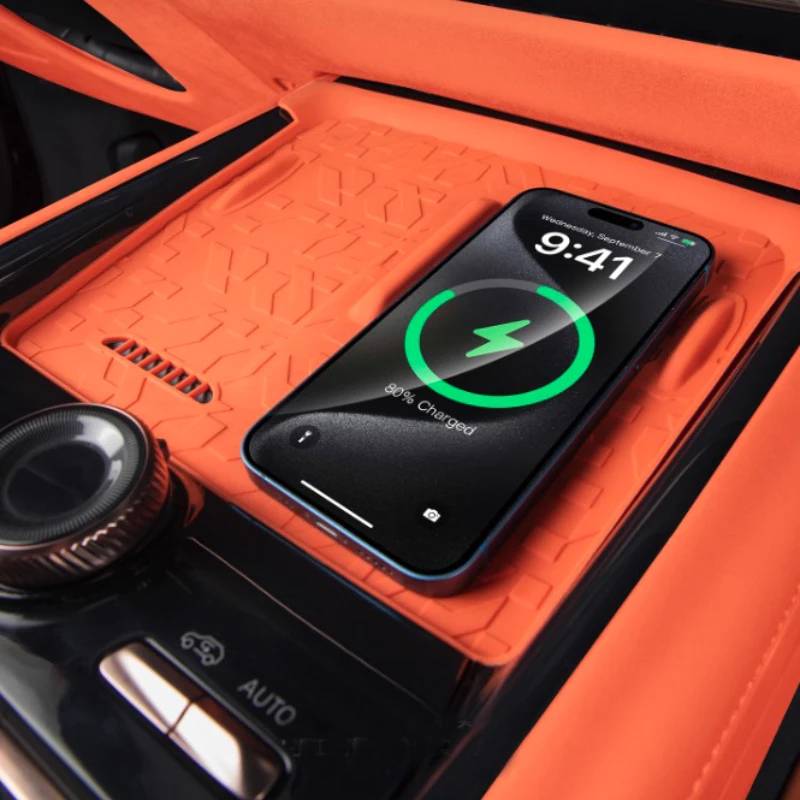 لوحدة التحكم المركزية Lynk & Co 900 لوحة شحن لاسلكية بطانة حماية من السيليكون حصيرة ملحقات تعديل تصفيف السيارة #2