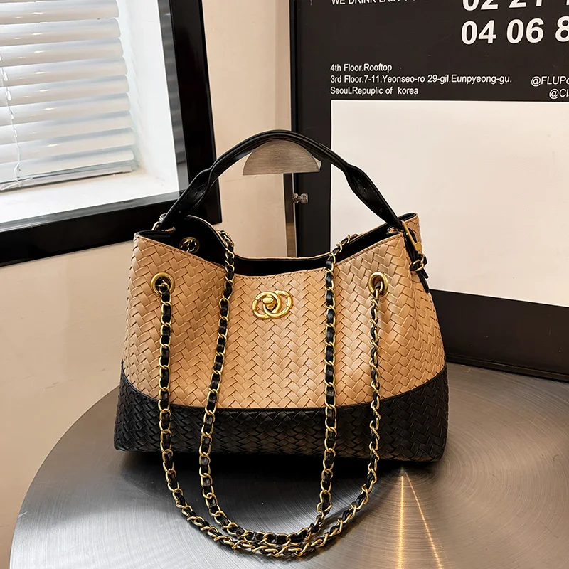 

Elegant Crossbody Bag Leather Handbag For Women Shoulder Style By Famous Designer Luxury Brand Popular Classic