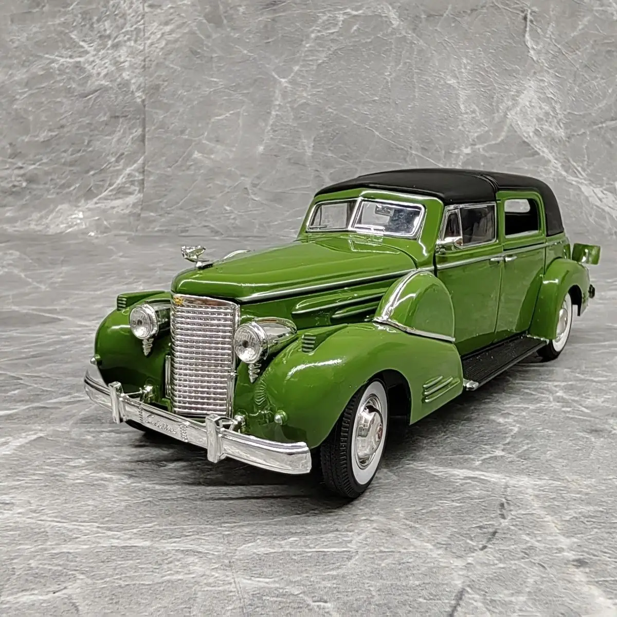 

1:32 Fleetwood 1938 Alloy Car Diecasts & Toy Vehicles Car Model Miniature Scale Model Car For Children