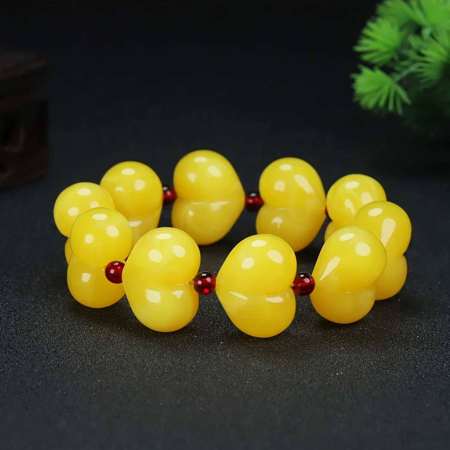 New Versatile Cute Fart Peach Fashion Bracelet, Couple Men's and Women's Models