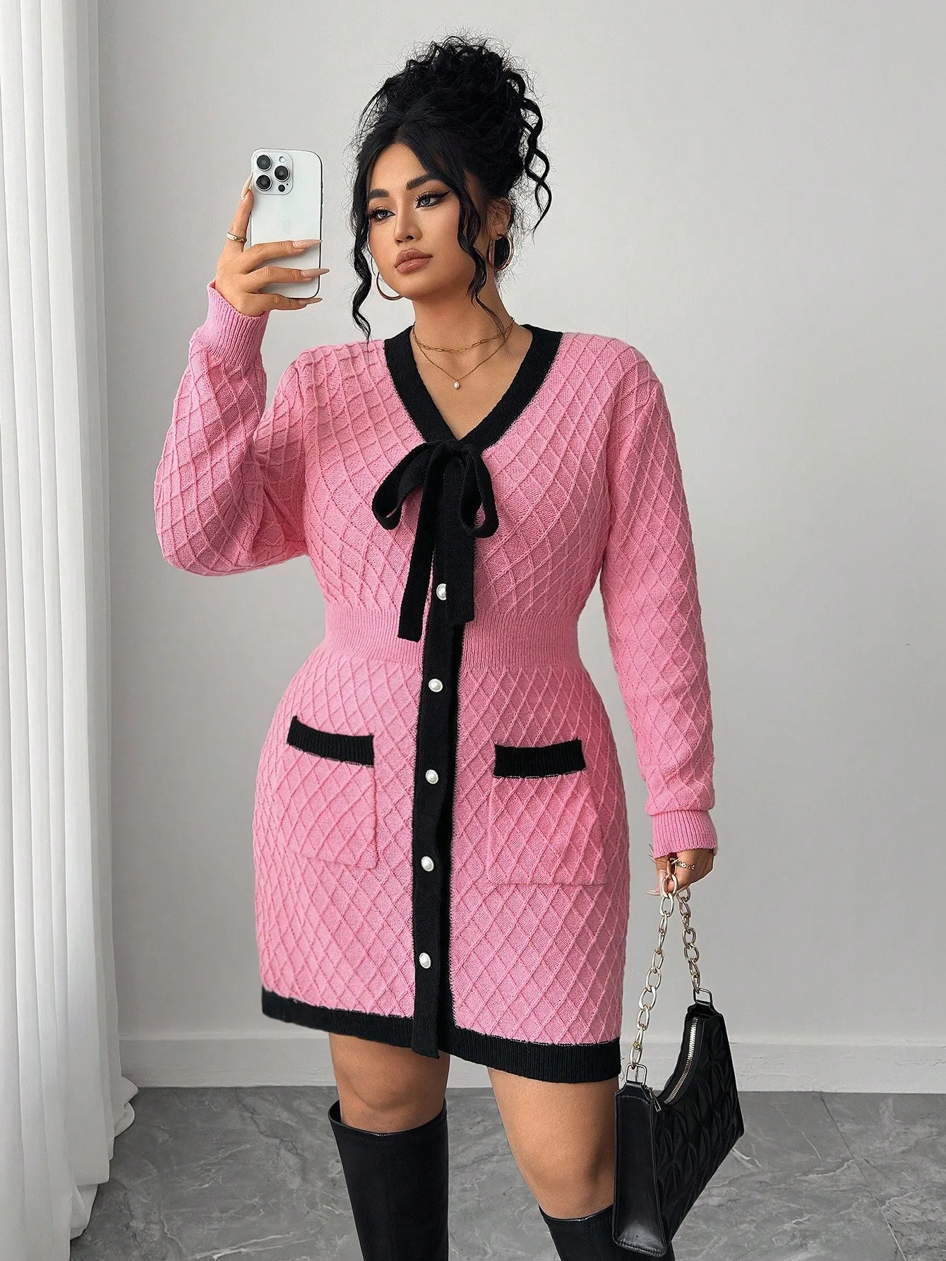 

Pink Knit Dress with Black Trim, V-Neck Bow & Front Pockets for Women - Autumn Elegant Style