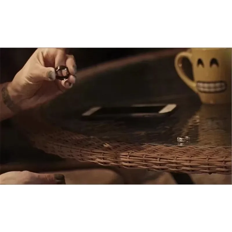 The Halo Project Patrick Kun Magic Trick Visual Ring Linking Gimmick Close-Up Street Mentalism Illusion Magician Accessory