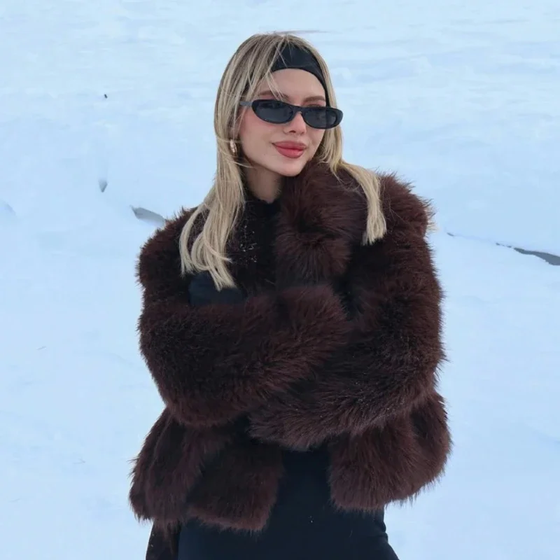 Winter New Fashion Environmentally Friendly Fur Temperament Elegant Warm Short Jacket for Women Coffee Colored Faux Fur Coat .