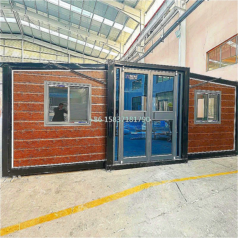 Prefabricated Container House Solar Panel Expandable Container House Foldable Tiny Home Expandable Container House with Bathroom