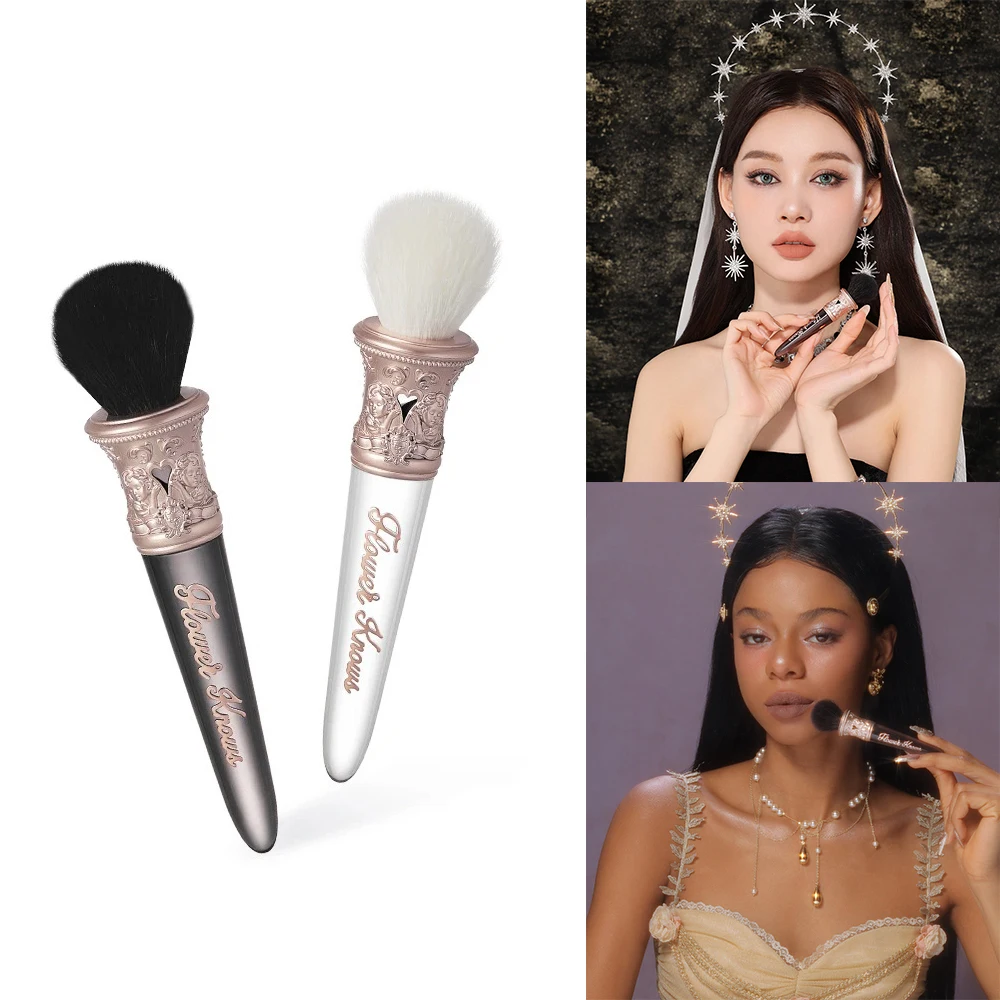 

Flower Knows Little Angel Soft Wool Highlighter Blush Brush for Powder Contouring Aesthetic Fairycore Look Makeup Tool