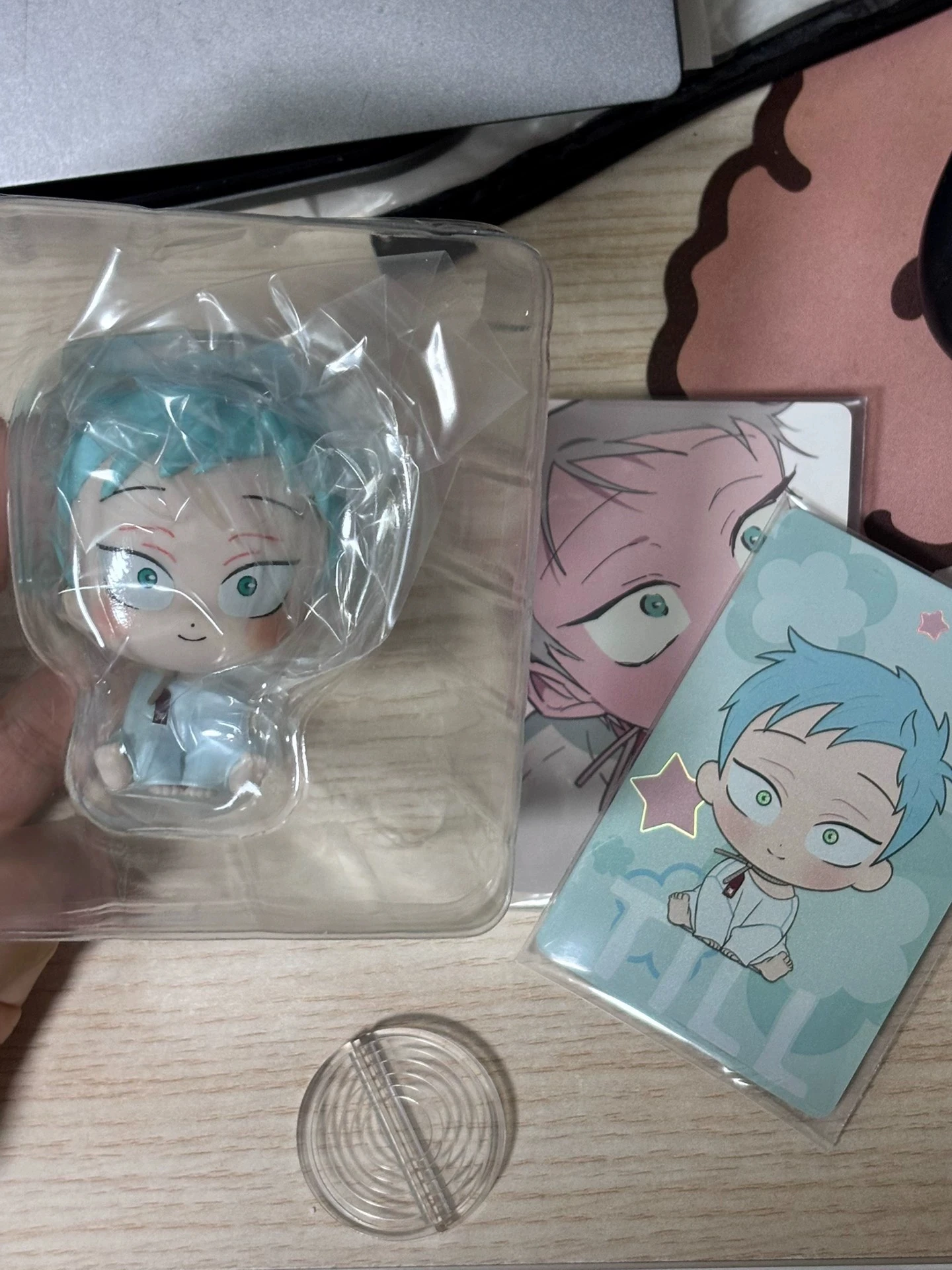 

2025 New In Stock Alien Stage Blind Box Figurine With Card Ivan Till Luka Mizi Sua Hyuna Confirmed