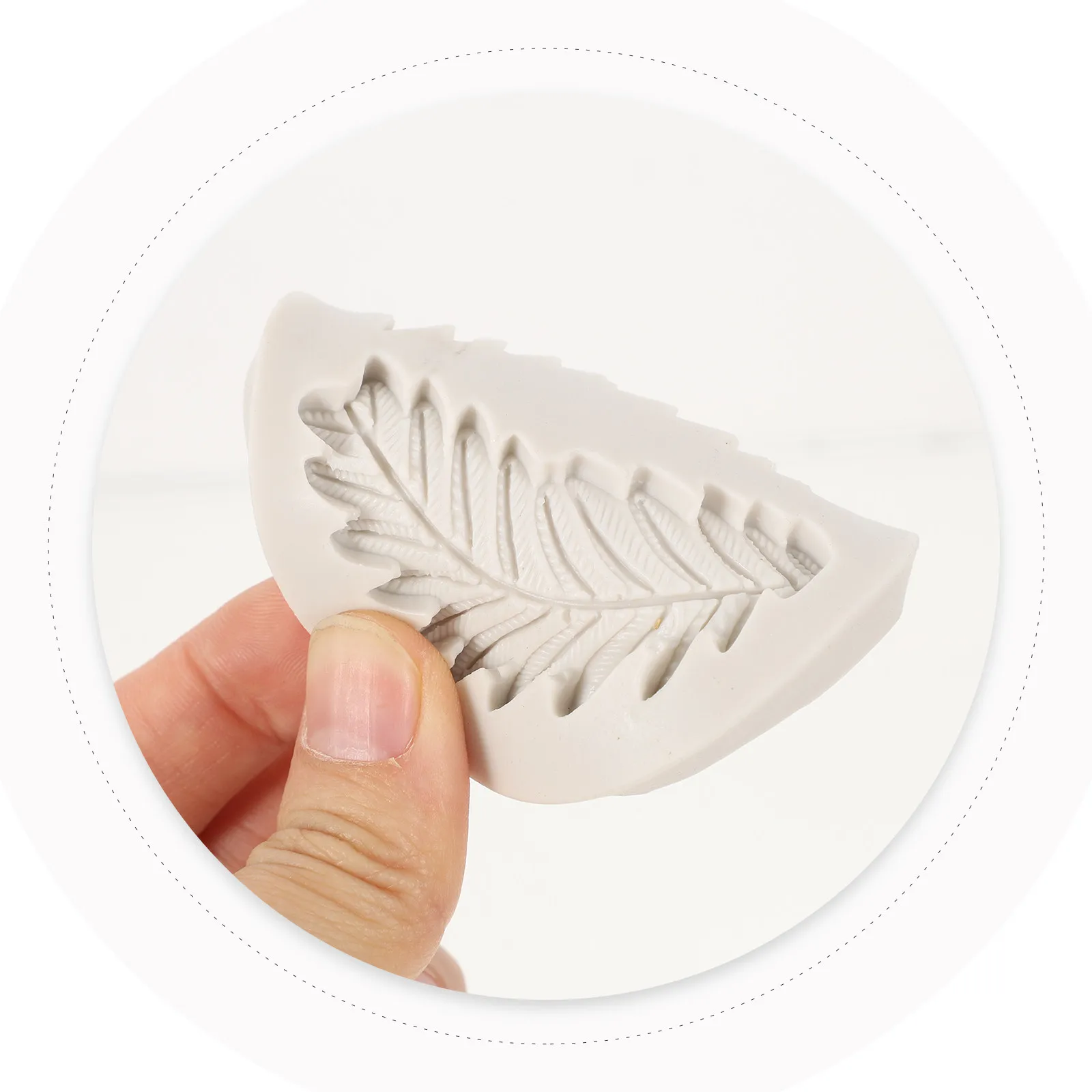 

2Pcs Leaf Molds Silicone DIY Flexible Baking Mold Easy Demoulding Cake Fondant Chocolate Biscuit Kitchen Tool Party Cookie Mold