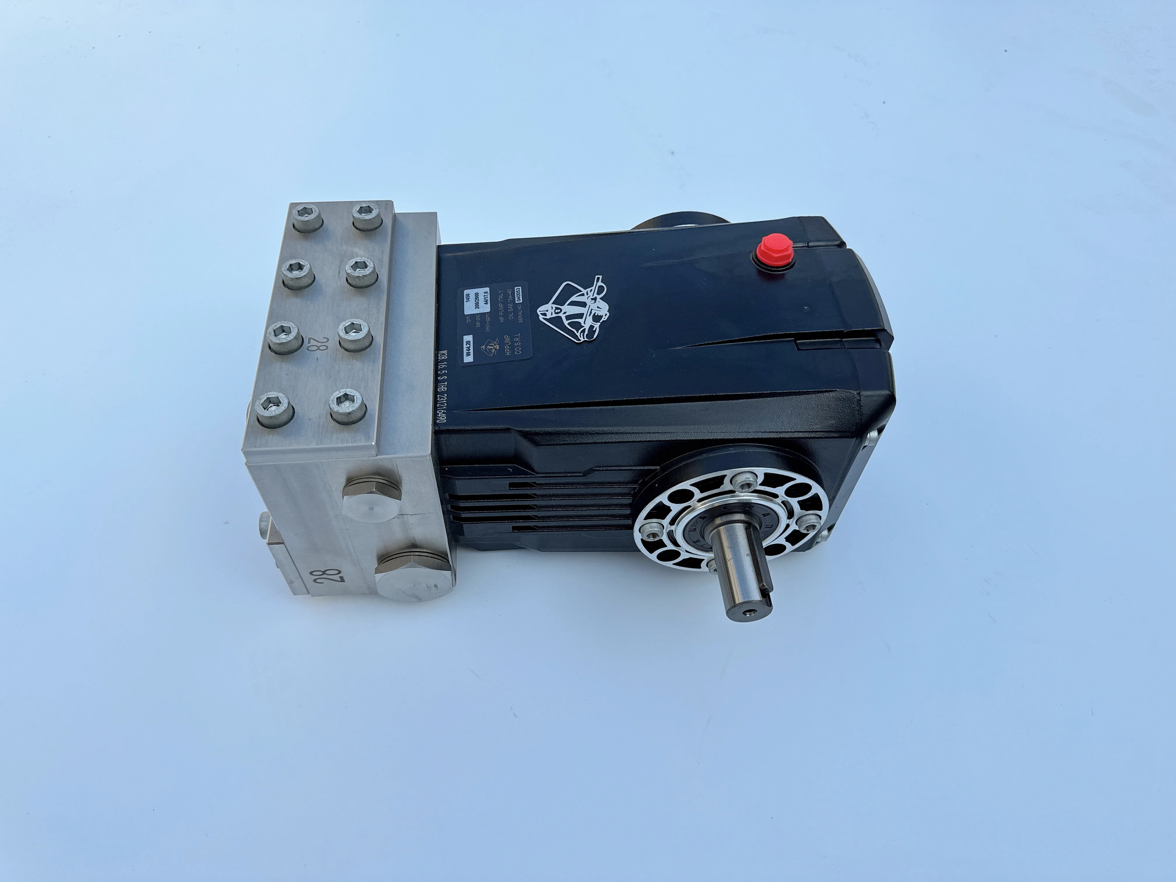 مورد مضخة صناعية موثوقة ومتينة 1450 دورة في الدقيقة 44-56 لتر في الدقيقة مضخة تنظيف ضغط المياه العالية