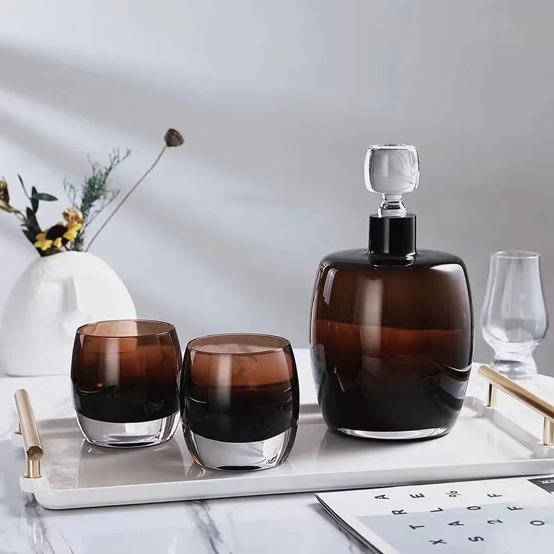 Modern light luxury glass decanter cold kettle ornament living room coffee table model room home decoration