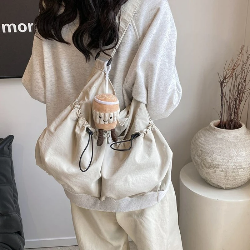 New Lightweight Nylon Drawstring ToteBag Literary Leisure Wrinkle Crossbody Bag Lazy Large Capacity Student Underarm Wrinkle Bag