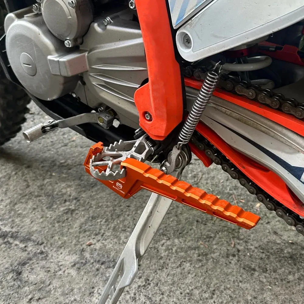 For 125 200 250 350 380 400 450 520 525 530 EXC MXC SX For GasGas EC 250 350F 250 300 Adjustable Passenger Footpegs Extensions