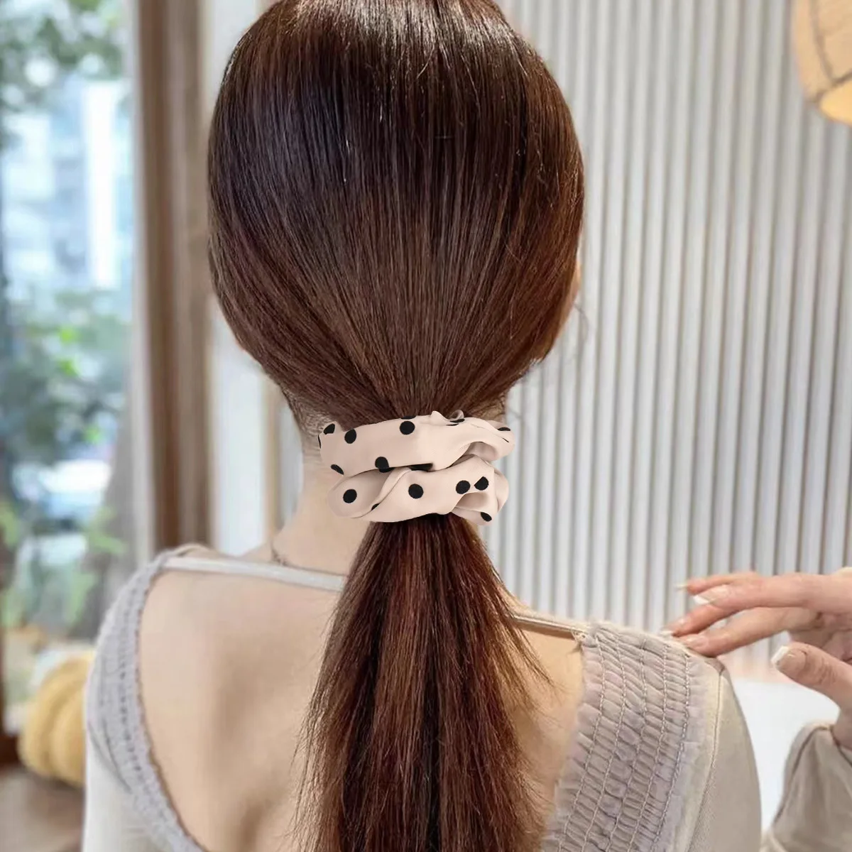 Korean Style New Arrival Satin Polka Dot Scrunchies – French Retro Fabric Elastic Hair Ties