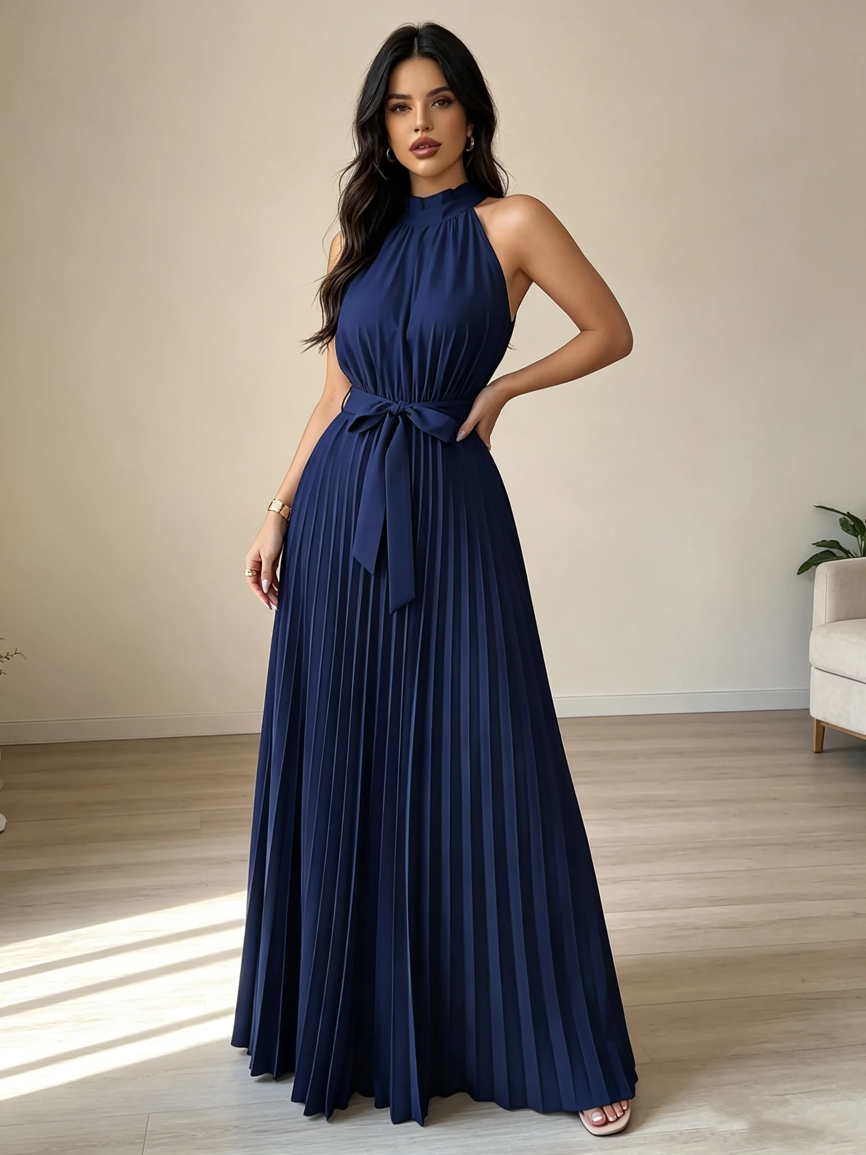 Elegantes Damen-Neckholder-Kleid mit Schulterfreiem Design, Sommermode, Knittereffekt, Langes Abendkleid mit Taillenband – Detail 2