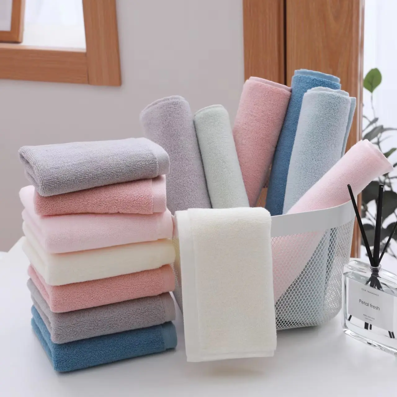 Thickened Face Towel, 100% Cotton, Soft Absorbent Household Towel, Same Color/Pack, 4 PCs, 30*30cm