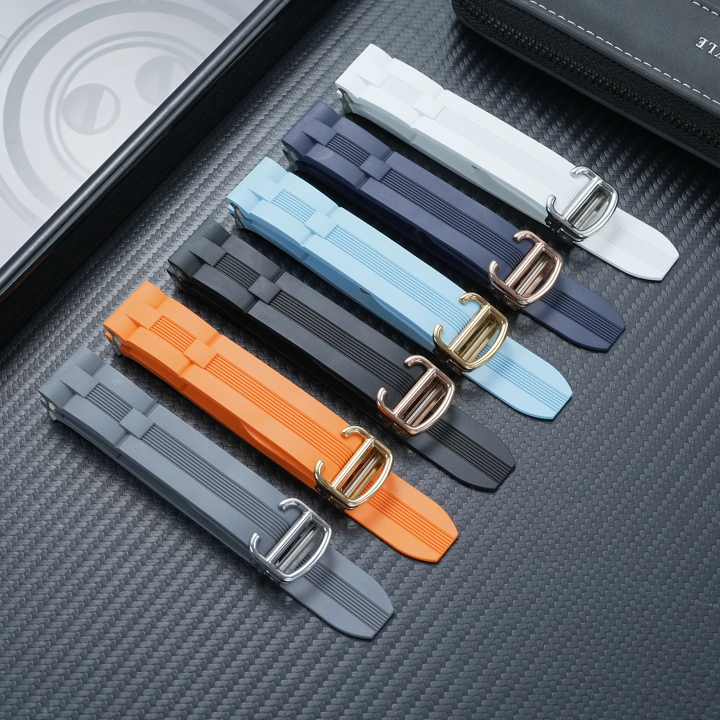 

For Cartier Roadster Sports Car Quick-Release Strap W6206018 W6206017 Fluororubber Watch Band 19mm Outdoor Waterproof Strap