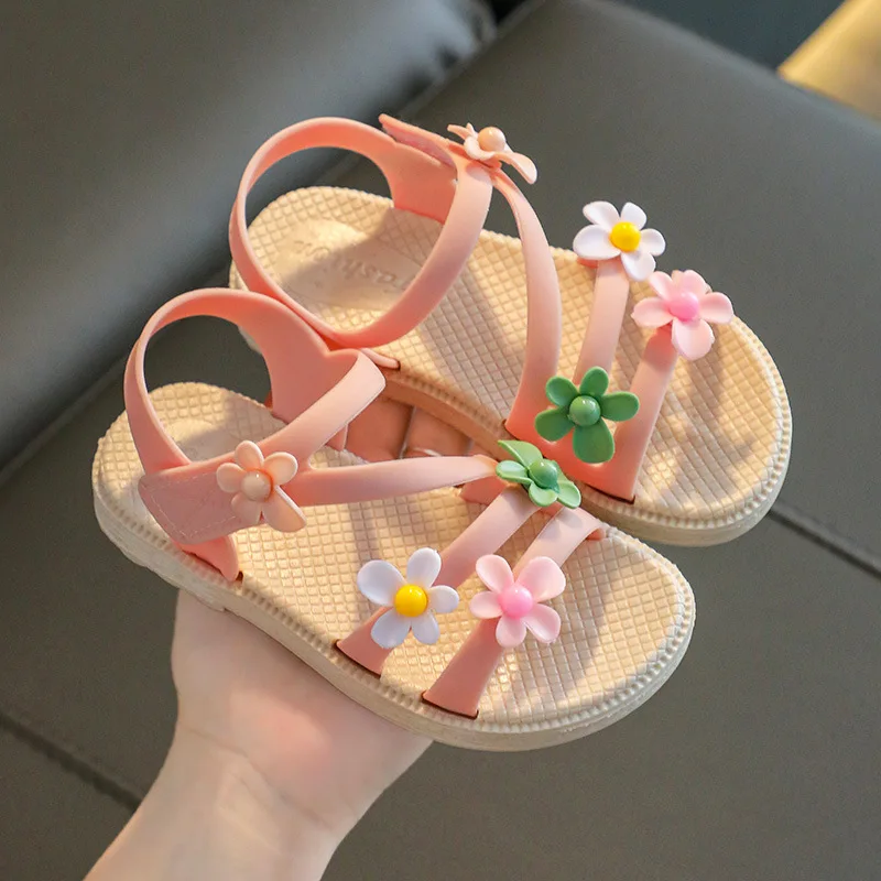 2022 New Children\'s Sandals Girls Princess Shoes Soft Sole Beach Shoes Small and Middle Children\'s All-match Korean Sandals