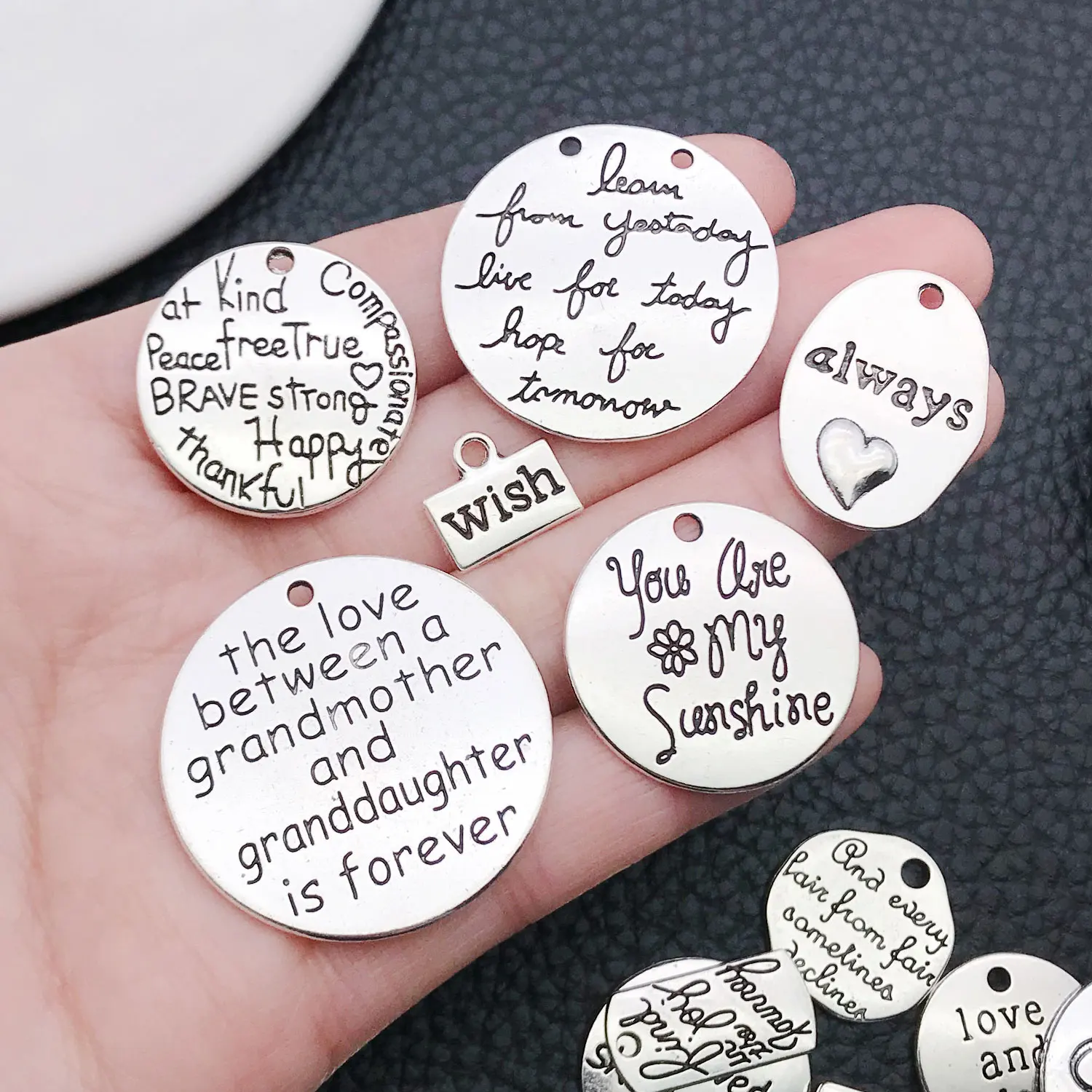 31pcs Hot Sale Inspirational Letter Plates, Creative DIY Alloy Jewelry Findings, Electroplated Charms for Bracelets Necklaces Ke