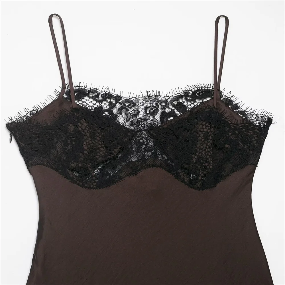 Abito invernale in raso di pizzo asimmetrico alla moda delle nuove donne