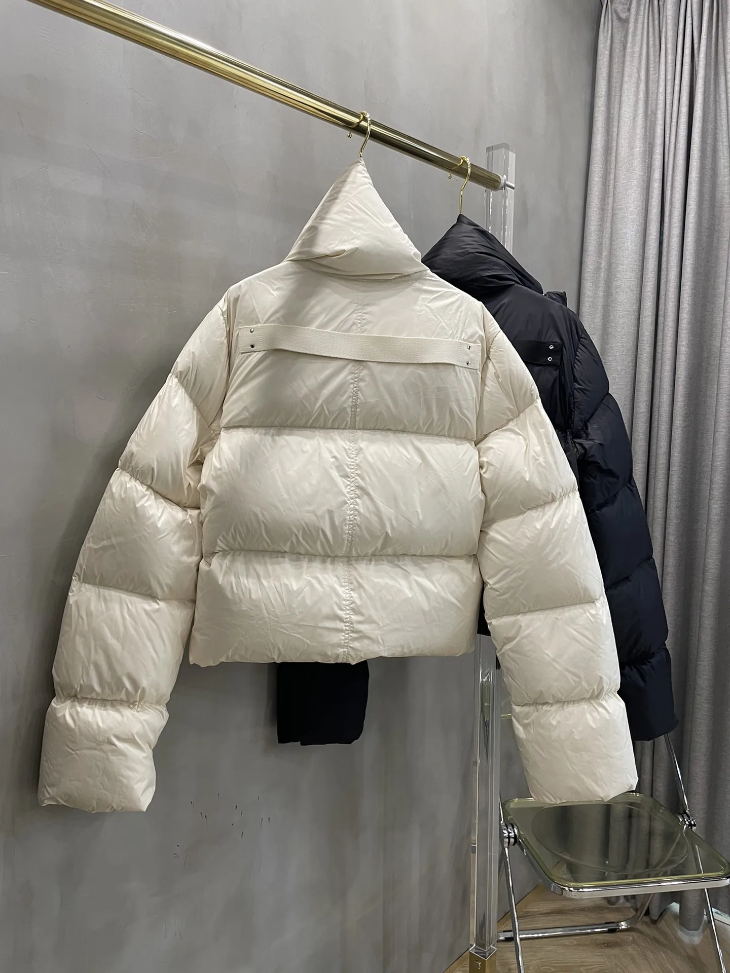 2025年 レディース服 ショートジッパー ダウンジャケット 冬新作 1104