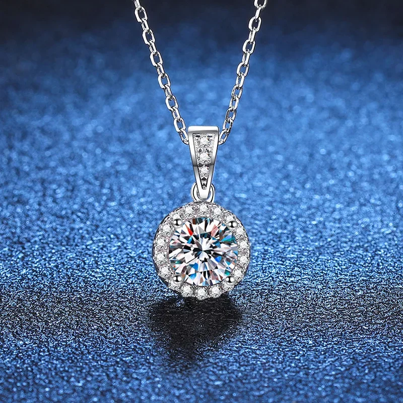 

18K gold inlaid diamond women's necklace PT950 platinum round 1-carat moissanite pendant, D-color collarbone chain
