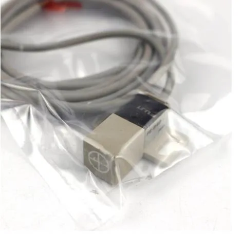 

PE-B4D PE-B4D3 Proximity Switch 50MA three-wire proximity sensor 2M PE-B4D