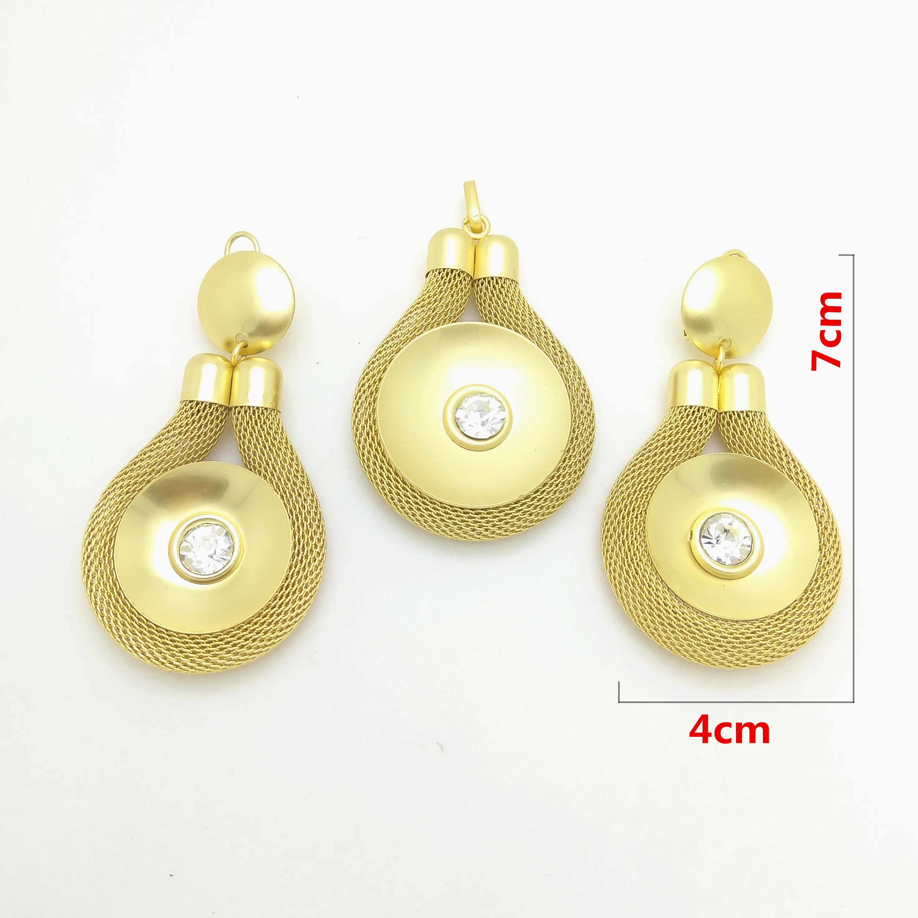 Neueste Design Afrikanische Kristall Schmuck Sets aushöhlen Gold Halskette Runde Anhänger Ohrringe Set für Frauen Mädchen Königreich Ma