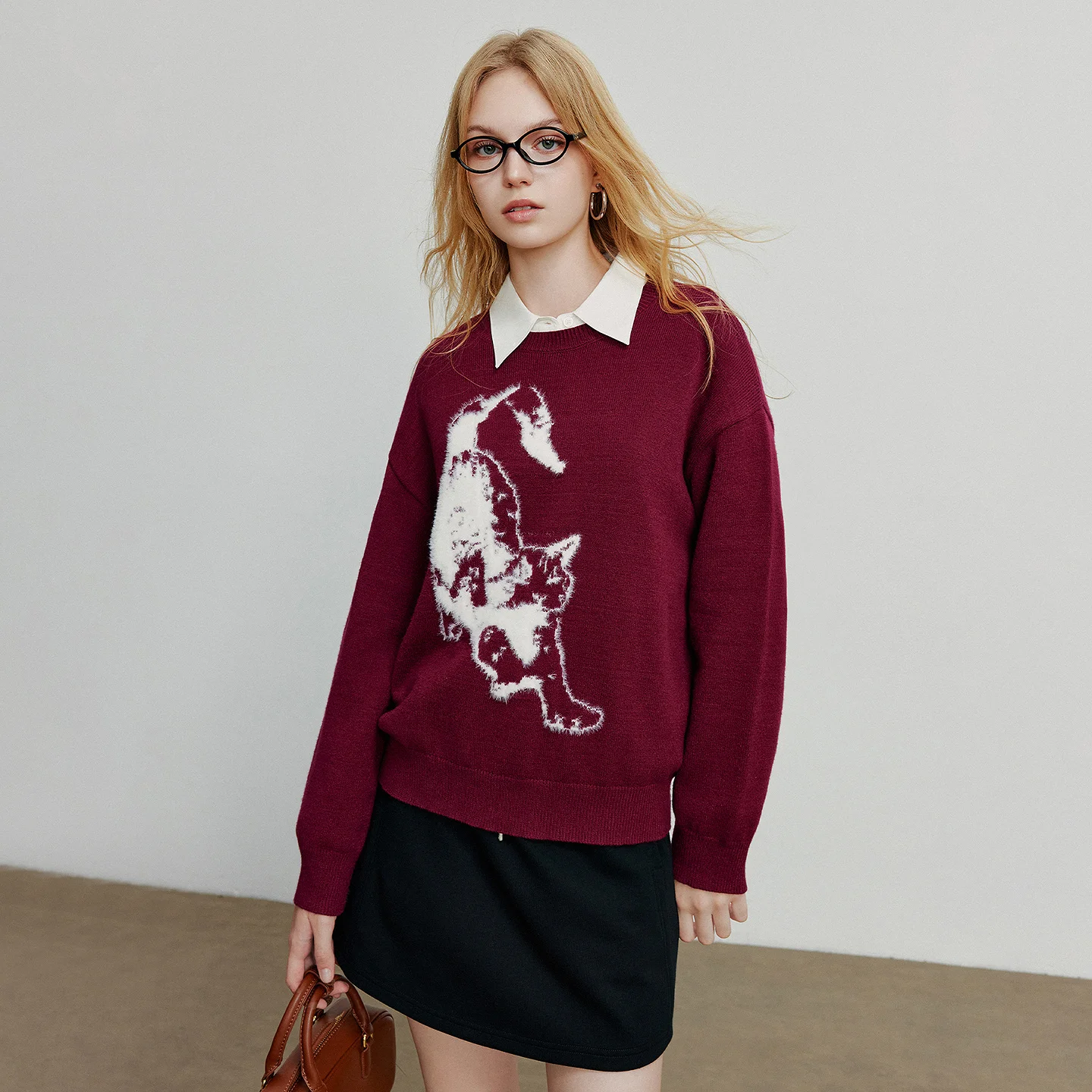 TOYOUTH المرأة محبوك سترة 2025 الخريف جديد القط الجاكار الجولة الرقبة الرجعية البلوز الصوفية النبيذ الأحمر