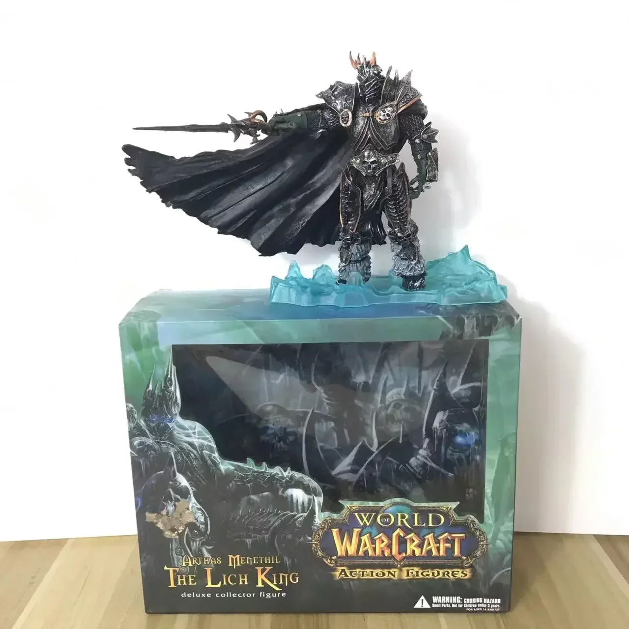 

22cm Cartoon 'Fall of the Lich King Arthas Menethil' WOW Character Anime Figure Statue Desktop Model Collectible Decoration Gift