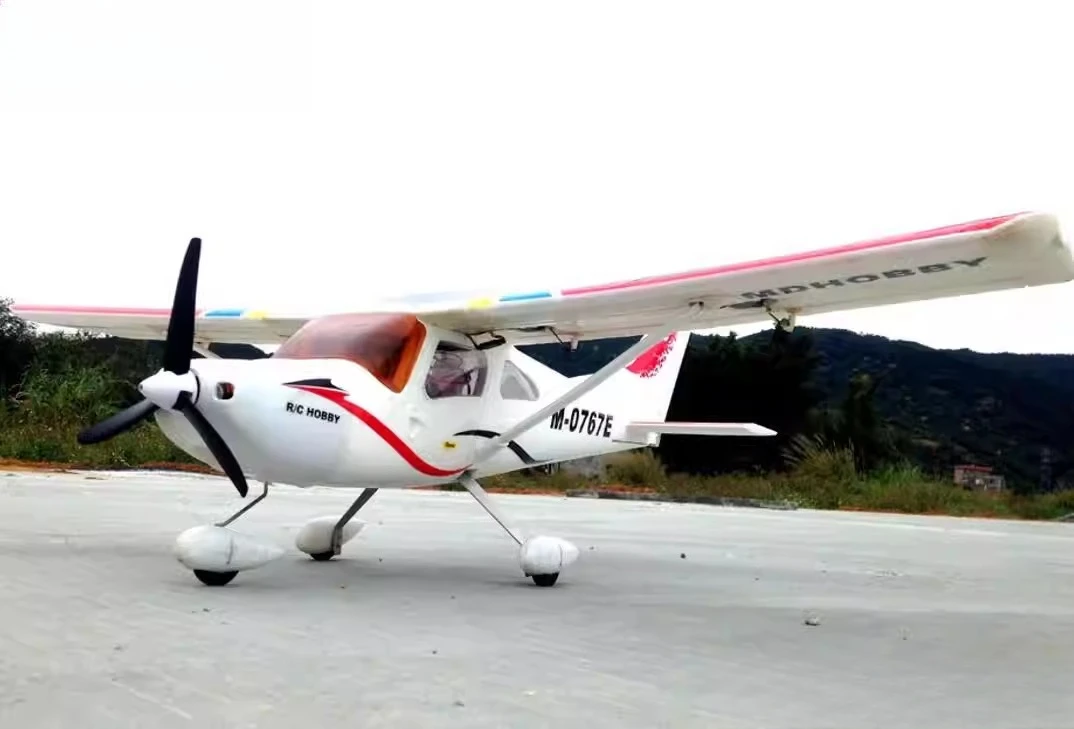 Aerospace Model Beginner's Remote Control Airplane EPO Crash-Resistant Model 1.1m Cessna 162 Complete Set