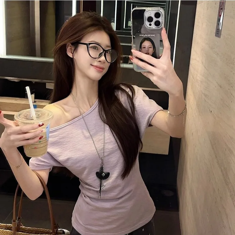 夏の女性のための怠惰なオフショルダー半袖 T シャツ新しいタロパープル斜め肩ワンショルダースリムトップ