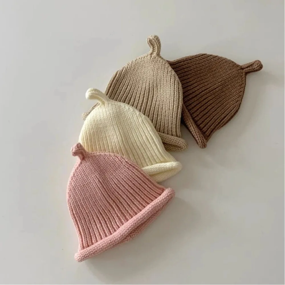 

Милая вязаная шапка в корейском стиле, однотонная, толстая, зимняя, теплая, осенняя.