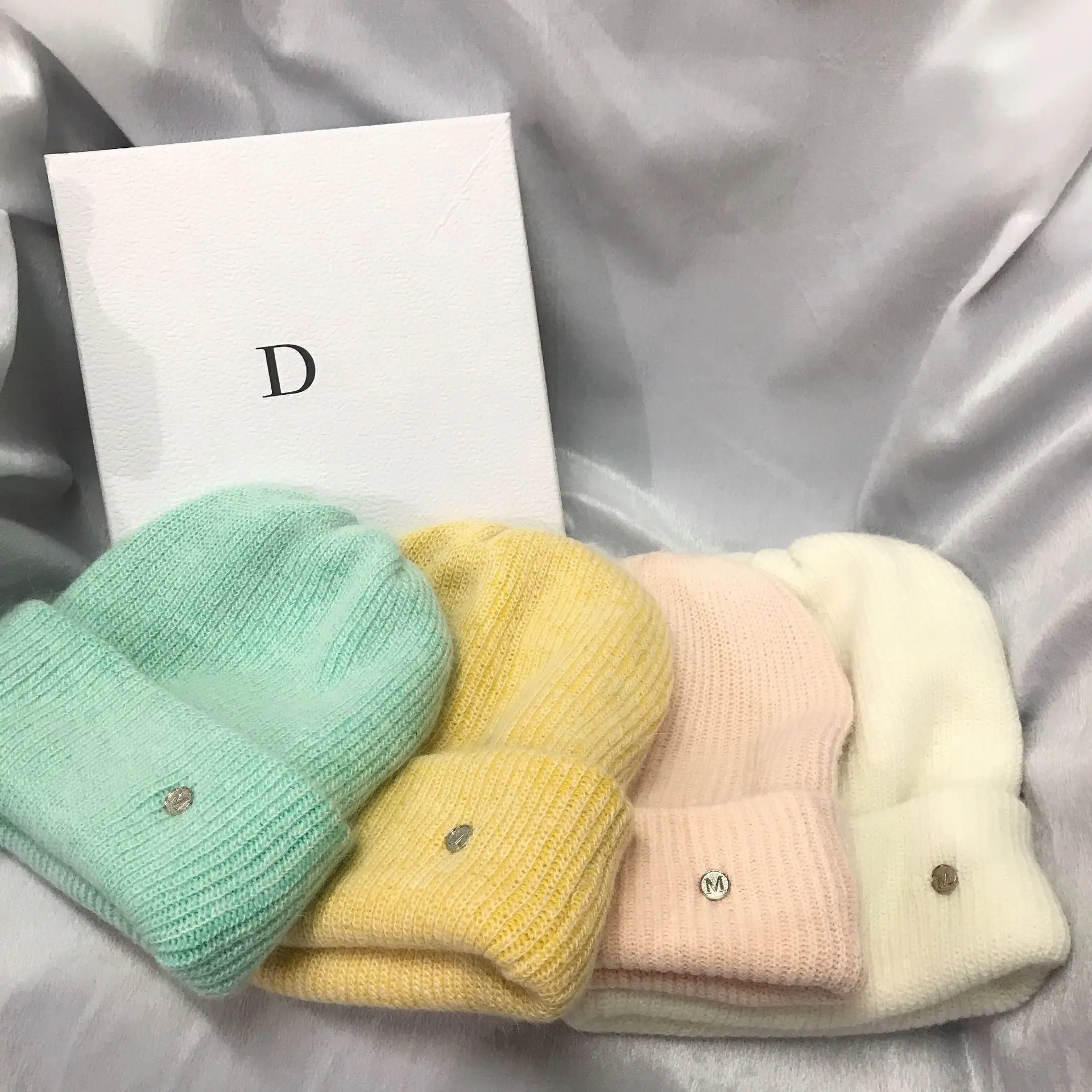 قبعة صغيرة محبوكة دافئة لتدفئة الأذن للنساء - فرو أرنب الأنجورا، أساسية للخريف والشتاء، متعددة الألوان ومتعددة الاستخدامات، جاهزة على طراز الشارع #4