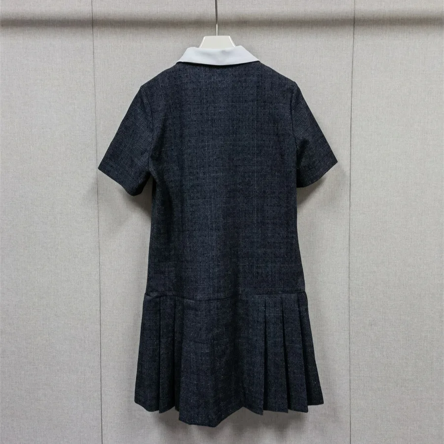 【هدية مجانية】2025 أوائل الخريف الفرنسية المتخصصة الشبابية الرجعية منقوشة التباين طوق مطوي فستان قصير الأكمام للنساء #3