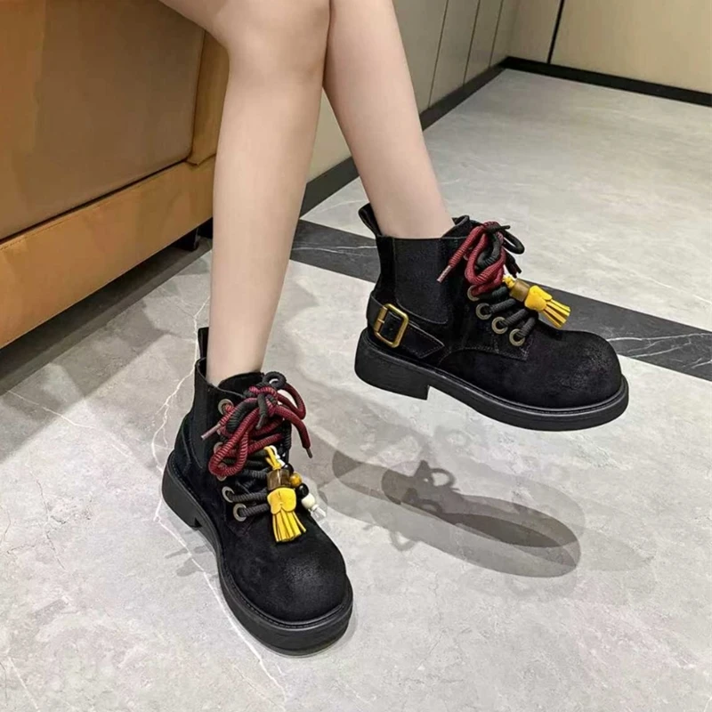 Stylish Women's Ankle Boots - Retro Lace-up Chelsea Design