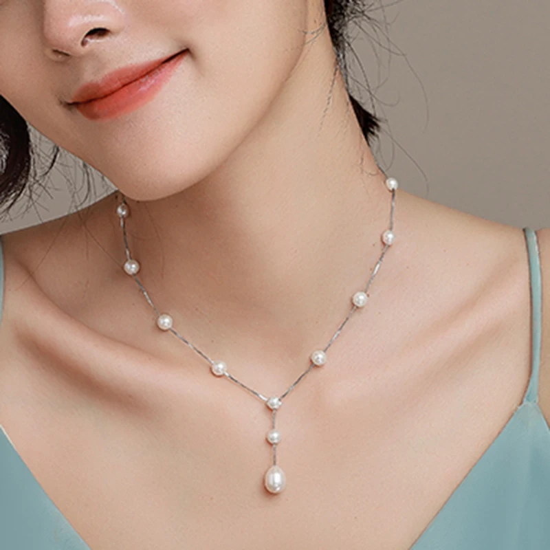 Design Pretty Hand-Kintted beautiful AAA White Akoya Pearl Necklace 40CM We specialize in pearl jewelry.