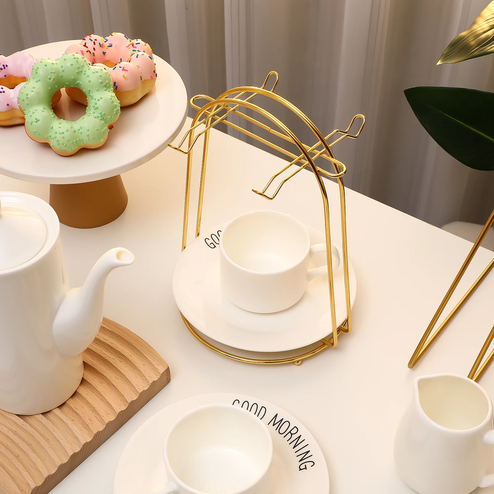 

Iron Wire Stand For Tea Cups Saucers Display Storage Rack Drying Holder Countertop Coffee Cup Organizer Cabinet Shelf Cup