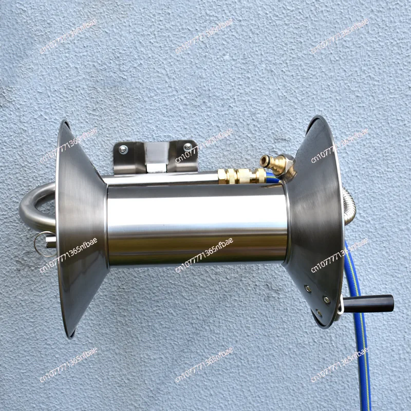 Convenient hose winder to neatly organize car wash and watering hoses, avoid tangling