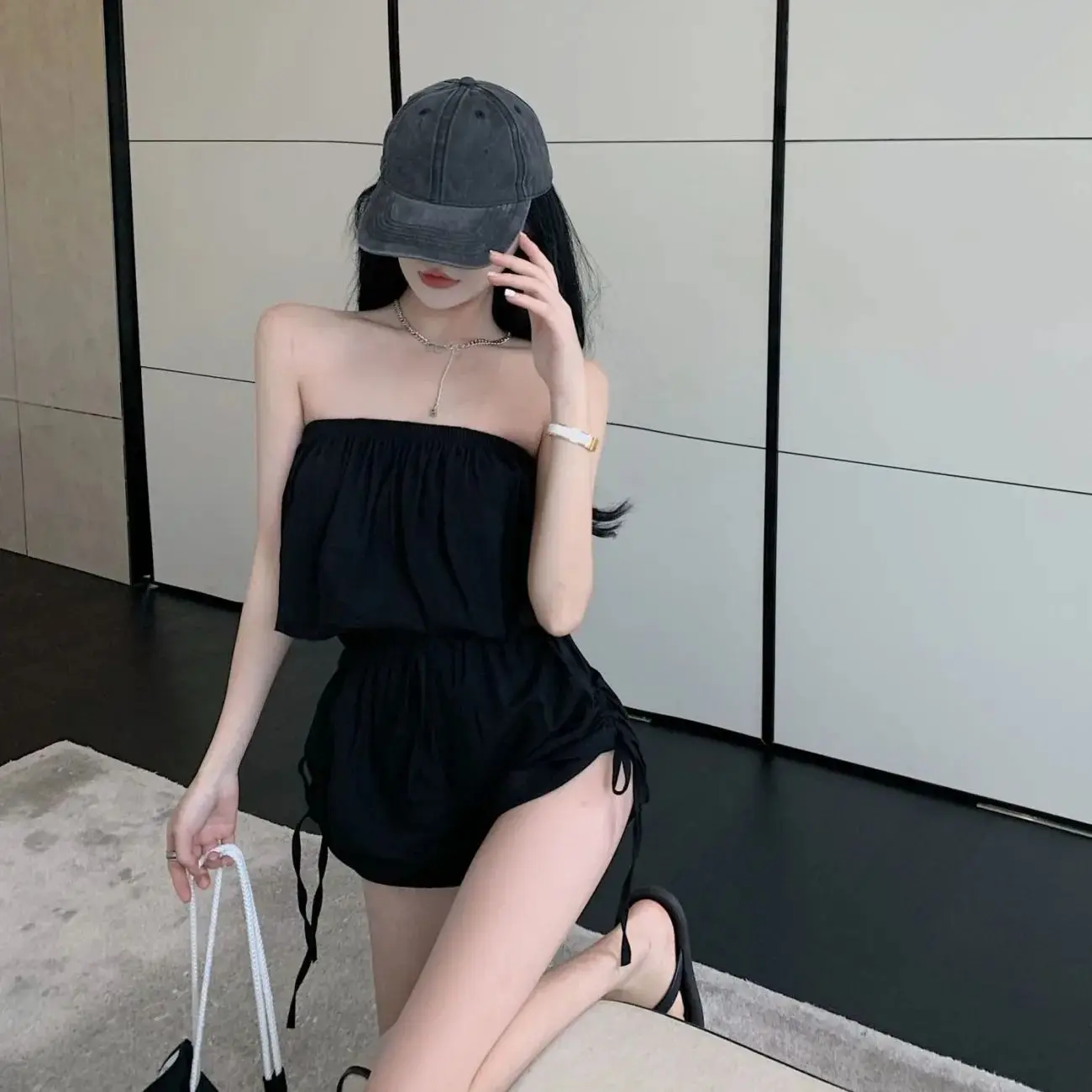 Jumpsuits voor dames Bandjes en plooien Wijde pijpen broek voor de zomer Dunne taille-knuffelende losse shorts Kleine effen kleur broek